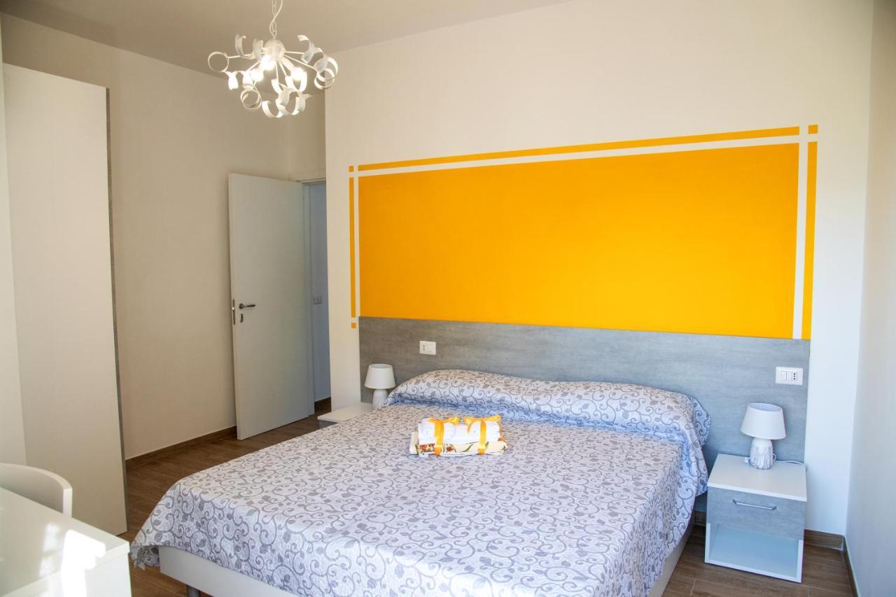 B&B Binario Nove E Tre Quarti Agropoli Exterior photo